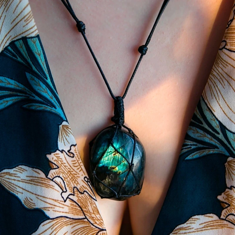 Dragons Heart Labradorite Necklace SoulShyne Products