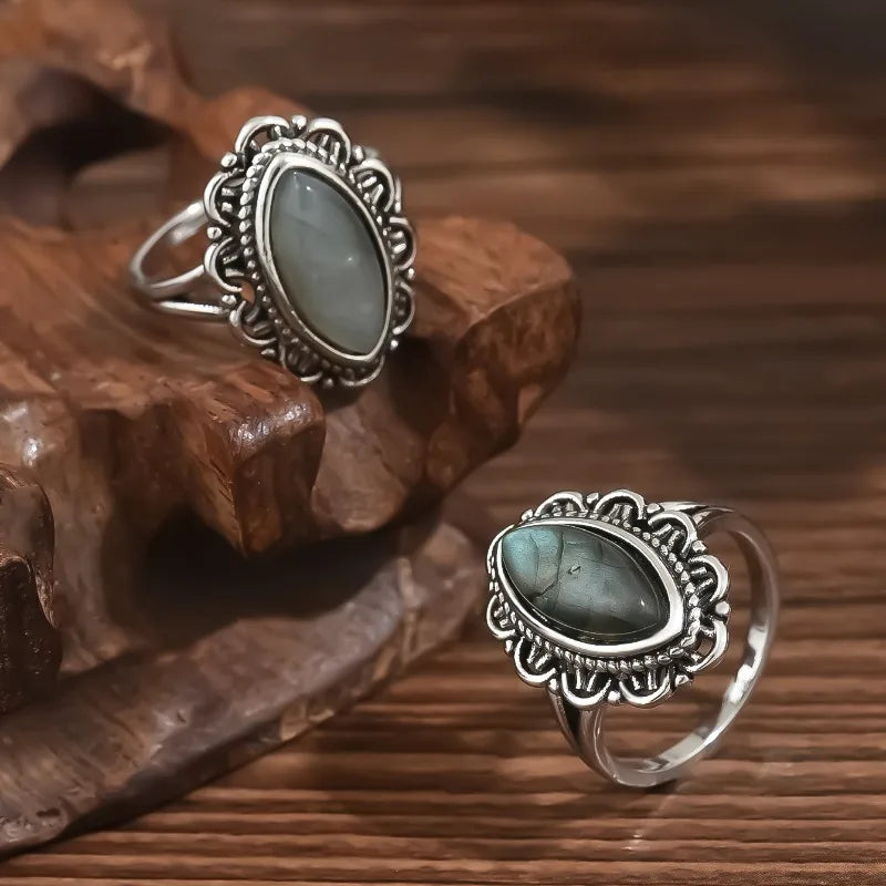 Labradorite Vintage Silver Ring