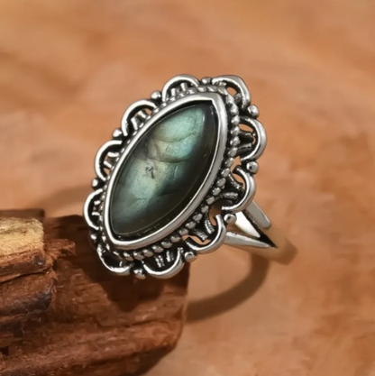 Labradorite Vintage Silver Ring