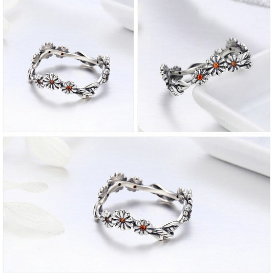 Twisted Daisy Silver Ring